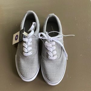 Universal thread slip on sneakers size 6 color gray tweed look